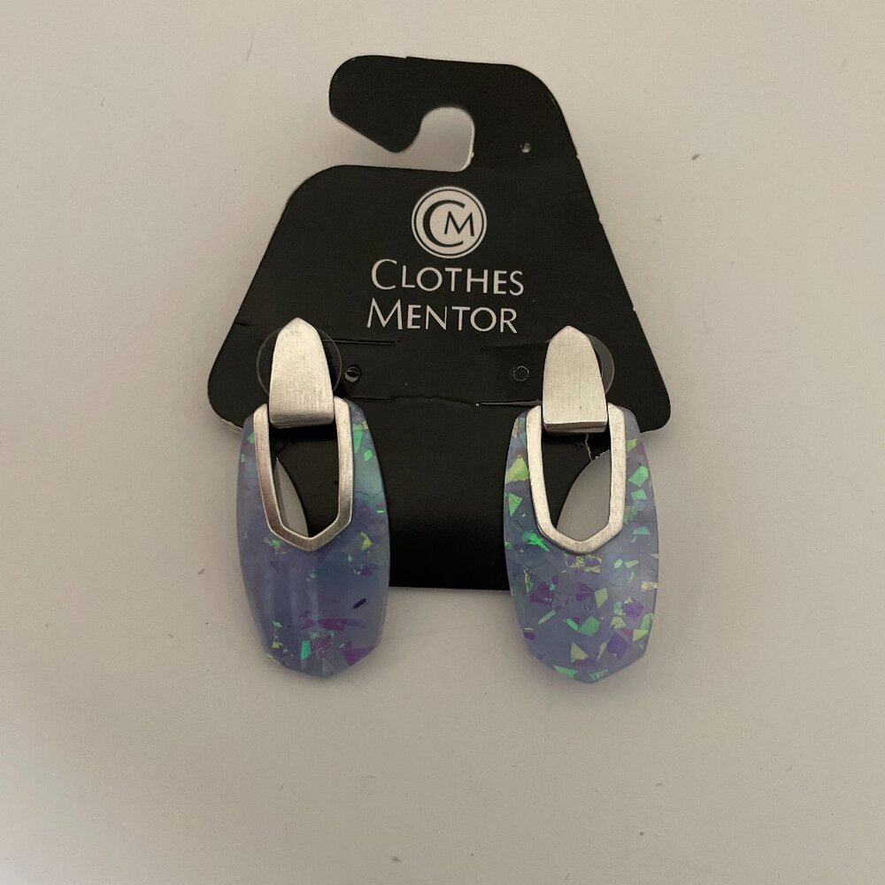 Kendra Scott Iridescent Lilac Earrings